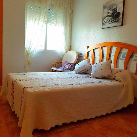 Sunny Appartment In The Center Torrevieja Bagian luar foto