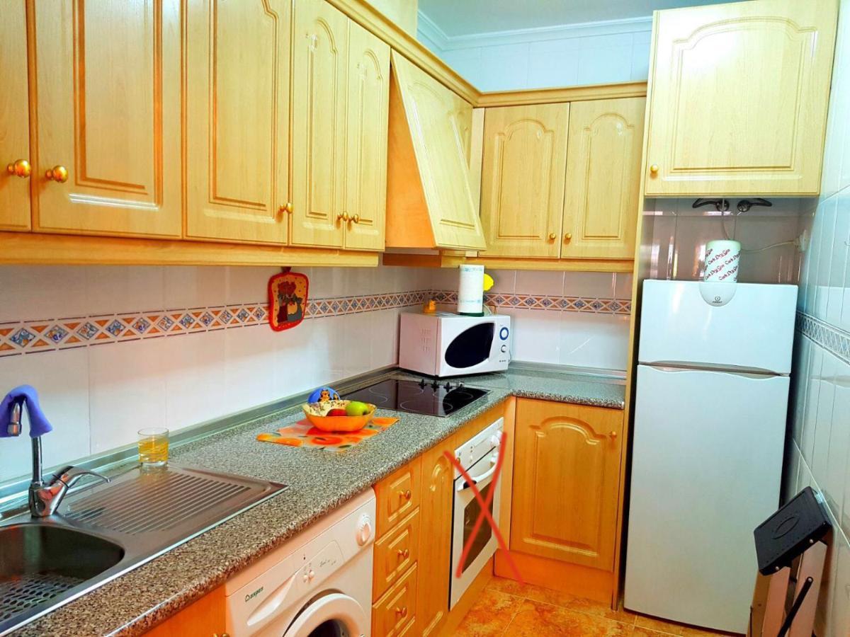 Sunny Appartment In The Center Torrevieja Bagian luar foto